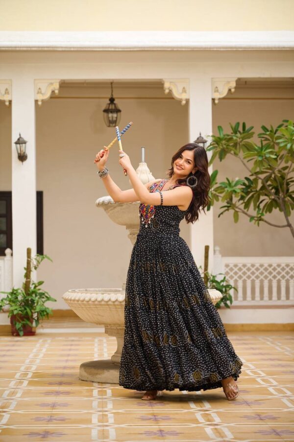 Navratri Collection Black Color Bandhni Print Gown - Image 2